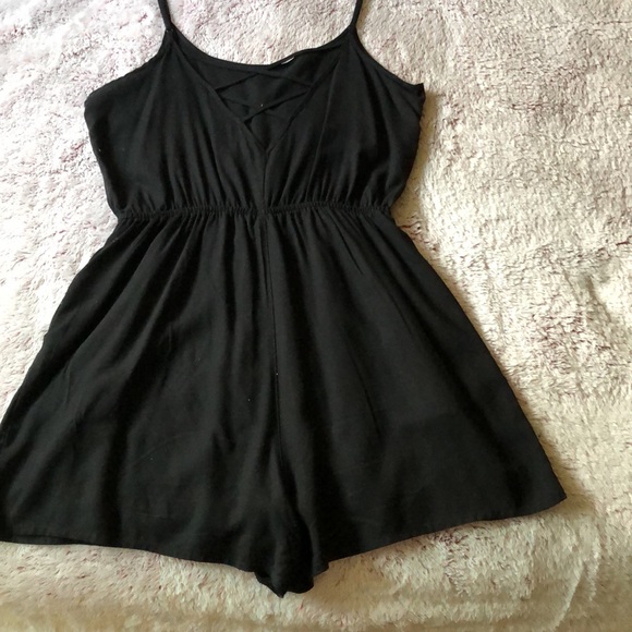 Black romper - Picture 1 of 2